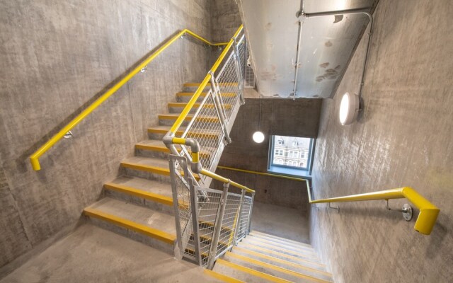 Stylish warehouse apartment in Central Cardiff