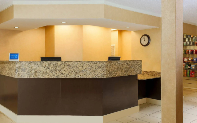 MainStay Suites St. Louis - Galleria