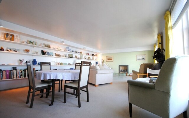 Oysters, Bosham 25299