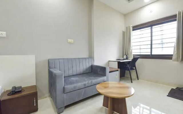 Fabhotel Utsah