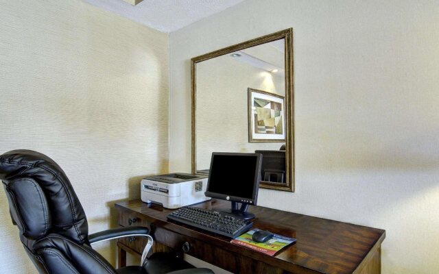 Clarion Pointe Beckley