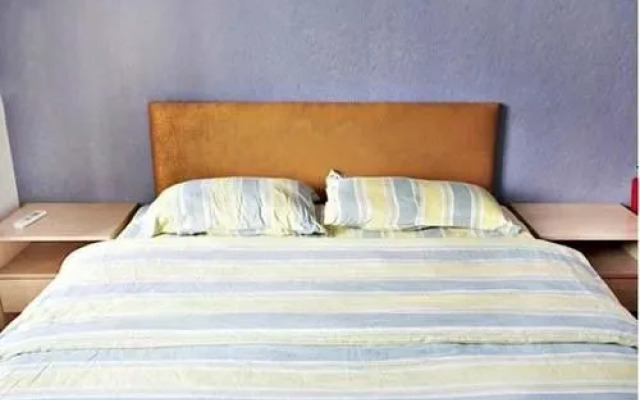 Shenyang Bokexinju Apartment Tiexihaiyun Square Branch