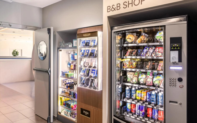 B&B Madrid Aeropuerto T1 T2 T3