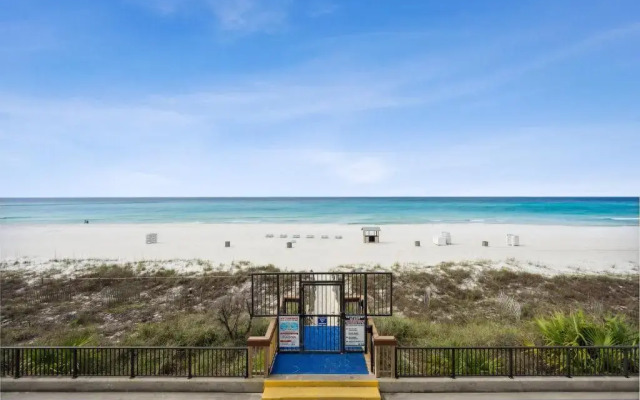 Aqua Vista Condominiums