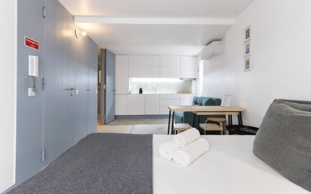 Alfama Orange Loft by Homing