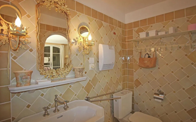 Beautiful Villa with Swimming Pool in Cavalaire-sur-Mer