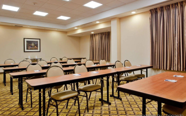 Candlewood Suites Norfolk Airport by IHG
