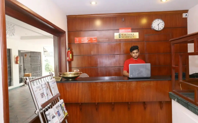 OYO 24157 Karthika Residency