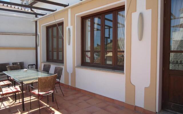 Apartamentos Candela Alora