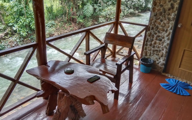 Tree Top River Huts