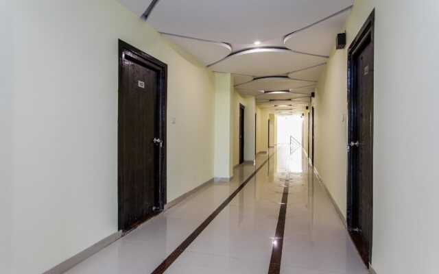 Lavish By FabHotel