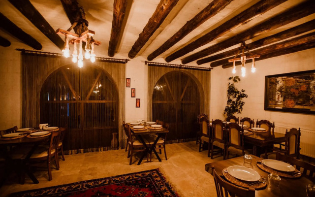 Ortahisar Cave Hotel