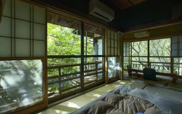 Nakadanasou