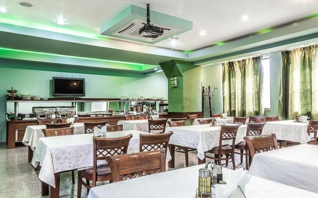 Lira Pacific Aparthotel