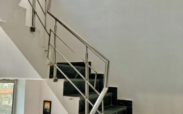 The Gleam Hotel