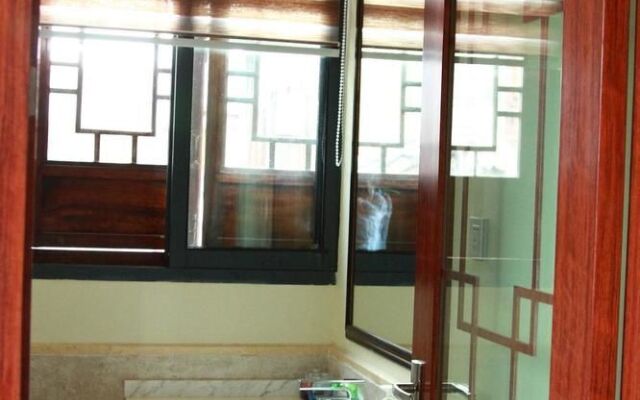 Lijiang Yongli Five Yard