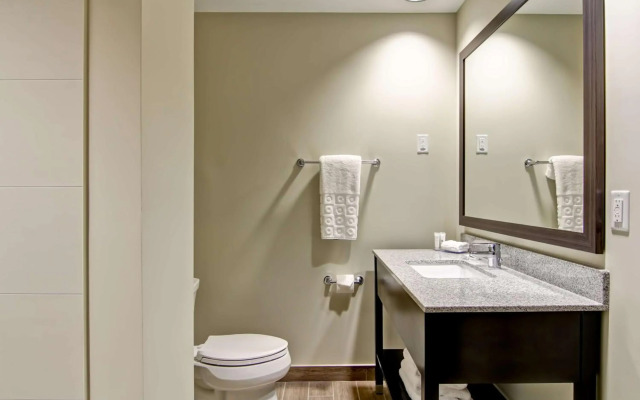 Best Western London Airport Inn & Suites