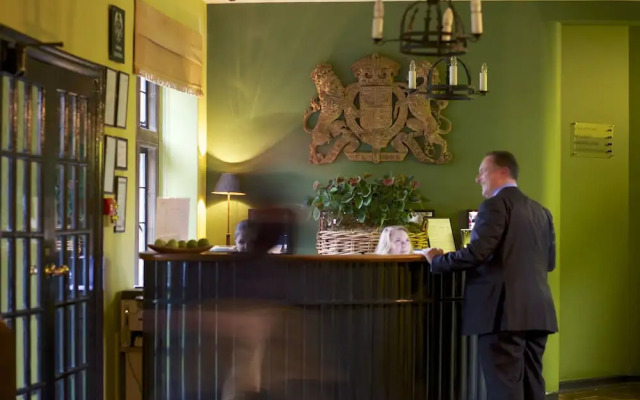 Hare And Hounds Hotel