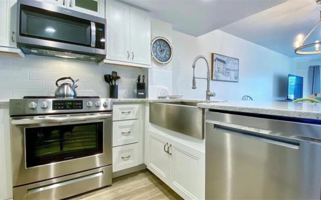 Chateaux 106 by Teeming Vacation Rentals