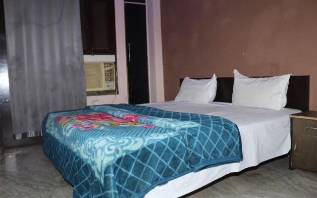 OYO 70147 Rp Residency