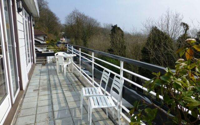 The Bridge House Hotel