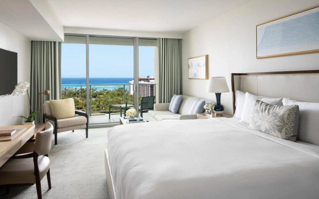 The Ritz-Carlton Residences, Waikiki Beach