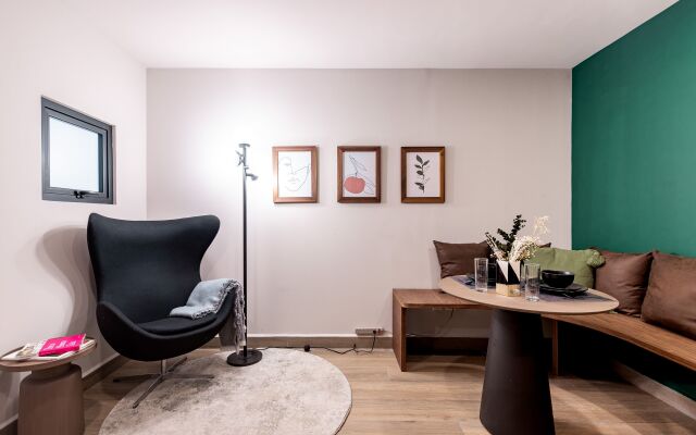 Casai Roma | 1BR | Hundido Cozy Apartment