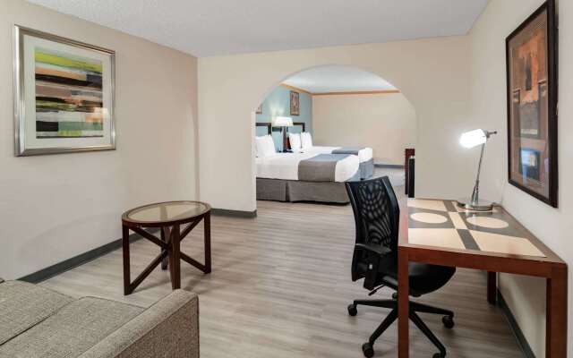 Baymont by Wyndham Hinesville Fort Stewart Area