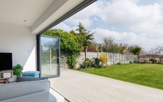 Designer Seaside Escape King Beds Scenic View