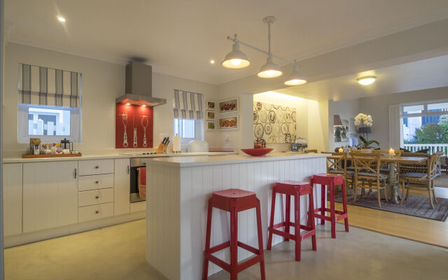 Thesen Islands Holiday House