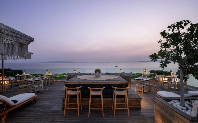 Coral  Athens
