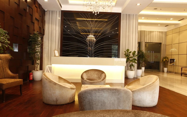 Plutos Hotel