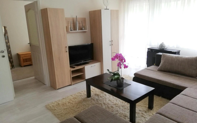 Strandfürdő Apartman
