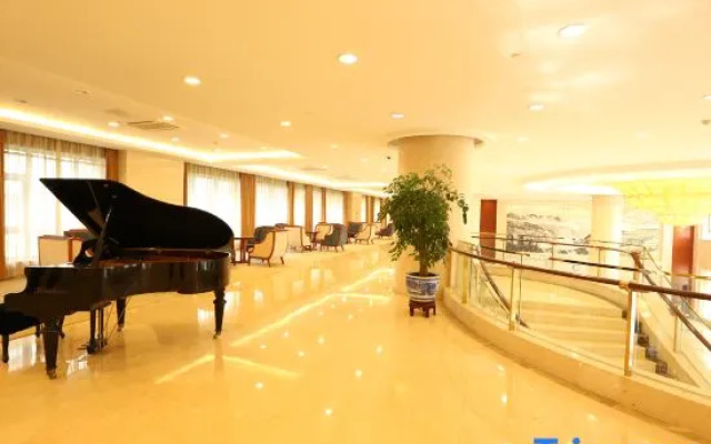Zhongyuan Oilfield Hotel