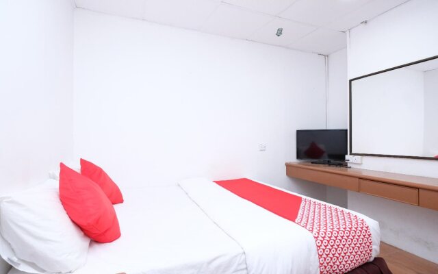 OYO 715 Mr J Hotel Kota Bharu