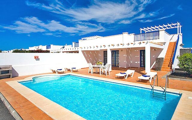 Villa Jameos del Agua