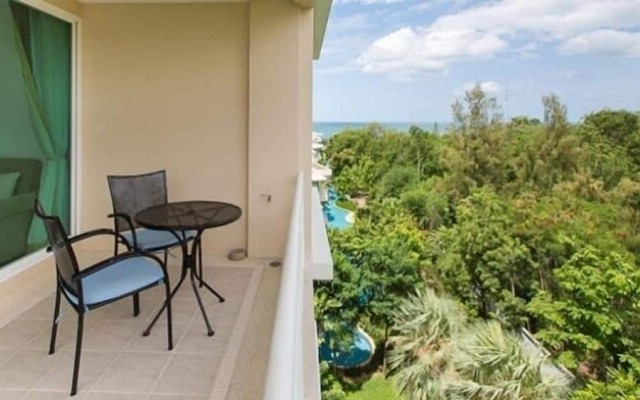 Baan Sanploen Huahin Condo By KK