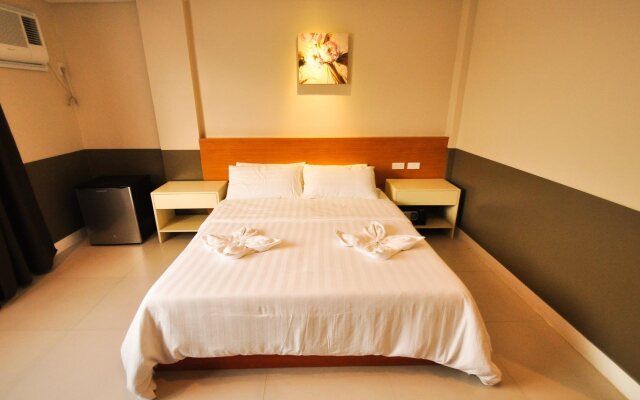 SunCity Suites
