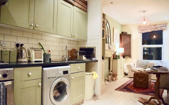 Cosy 2 Bedroom Flat Near Brixton