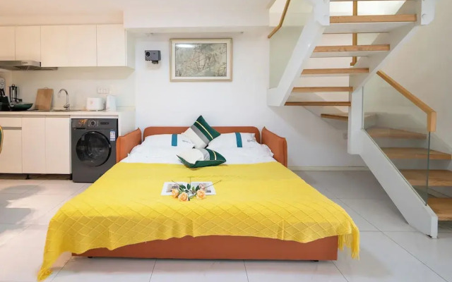 Shanghai Hills & Wanye Prime Stay