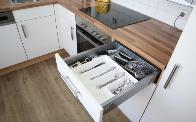 Anastacia Premium Apartment FREE Parking & Self Check-in