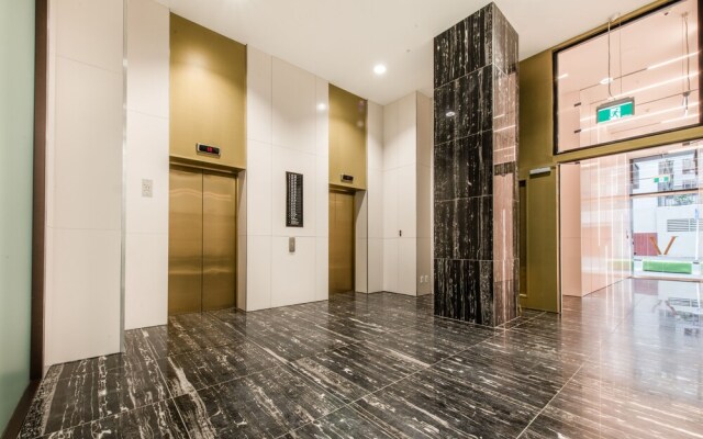 JHT - 2 BRM Apartment Level 5, Opposite to SkyTower