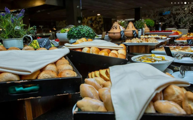 Golden Tulip Accra