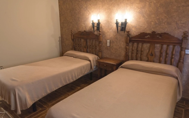 Hostal Restaurante La Sima