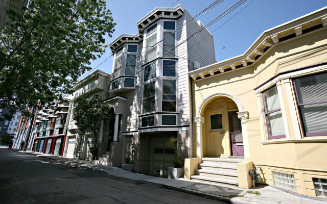 Sumner House