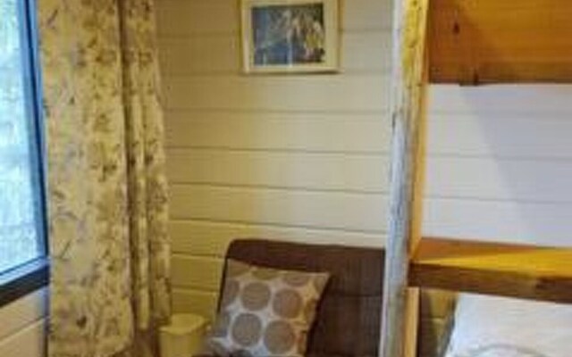 Mustalampi 4 Kyyhkynen Kuusamo