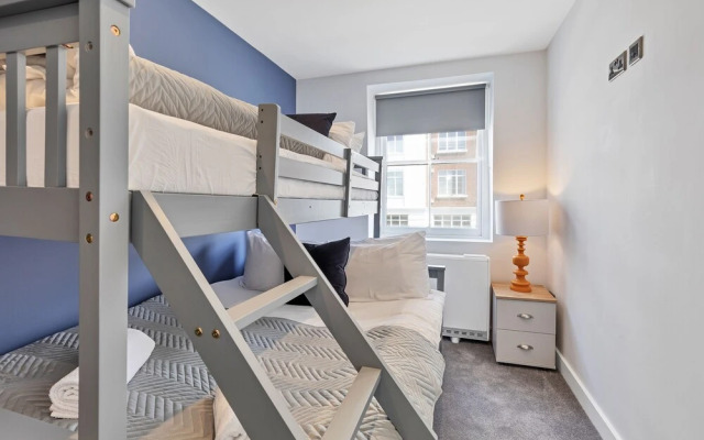 Right On : Bright On Apartment 1F | By My Getaways