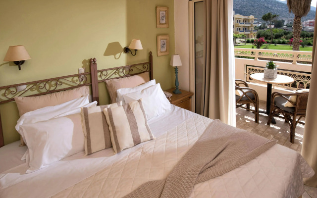 Socrates Hotel Apartments