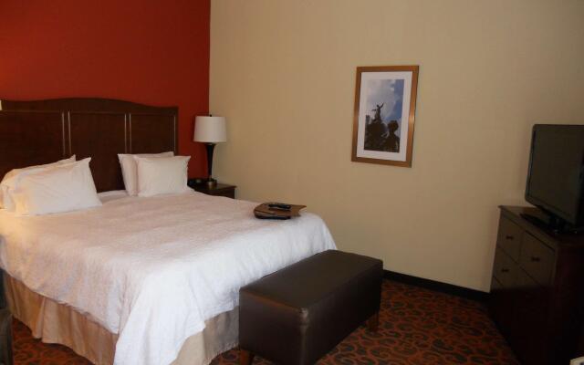 Hampton Inn & Suites Cincinnati/Uptown-University Area