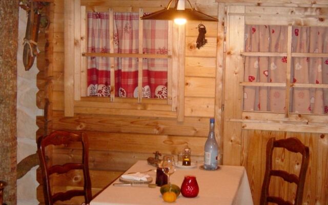 Logis De France Le Rocher Blanc